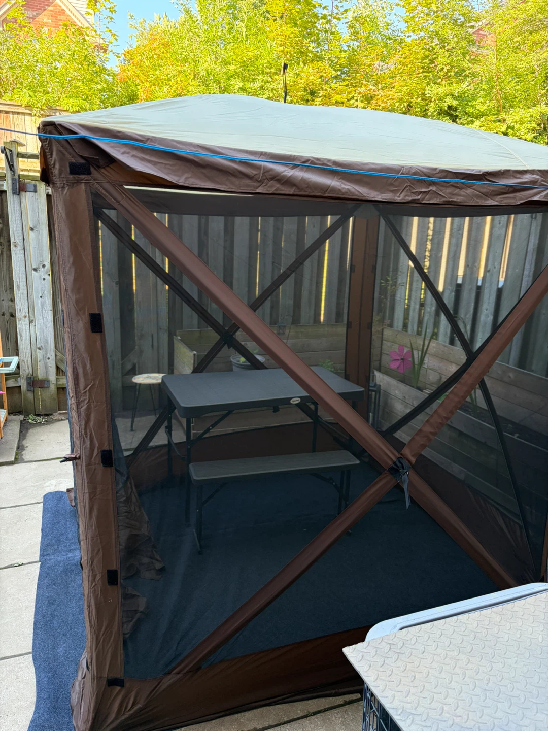 VEVOR 6x6ft Pop-Up Gazebo Screen House Tent - photo 4