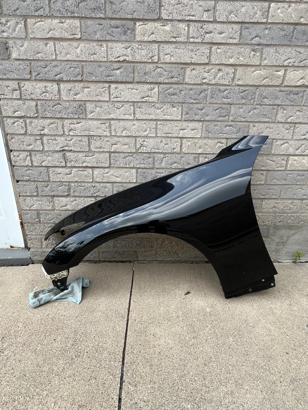 G37 Coupe Drivers Fender - photo 2