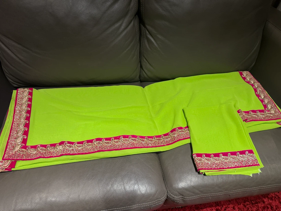 Assorted Indian Salwar Kameez & Saree - Various Colours - photo 5