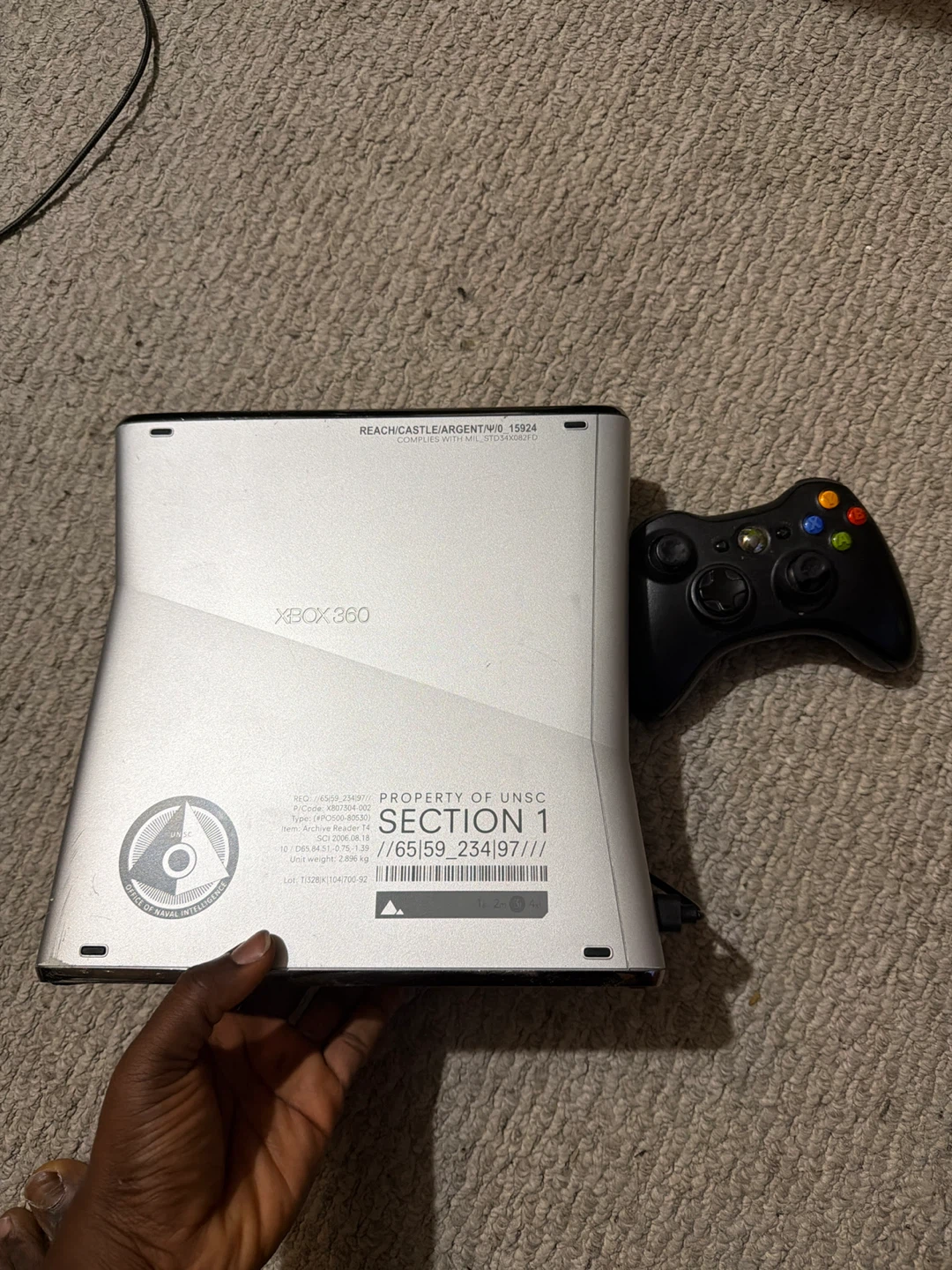 Xbox 360 Slim 250 GB Hard Drive and controller - photo 2