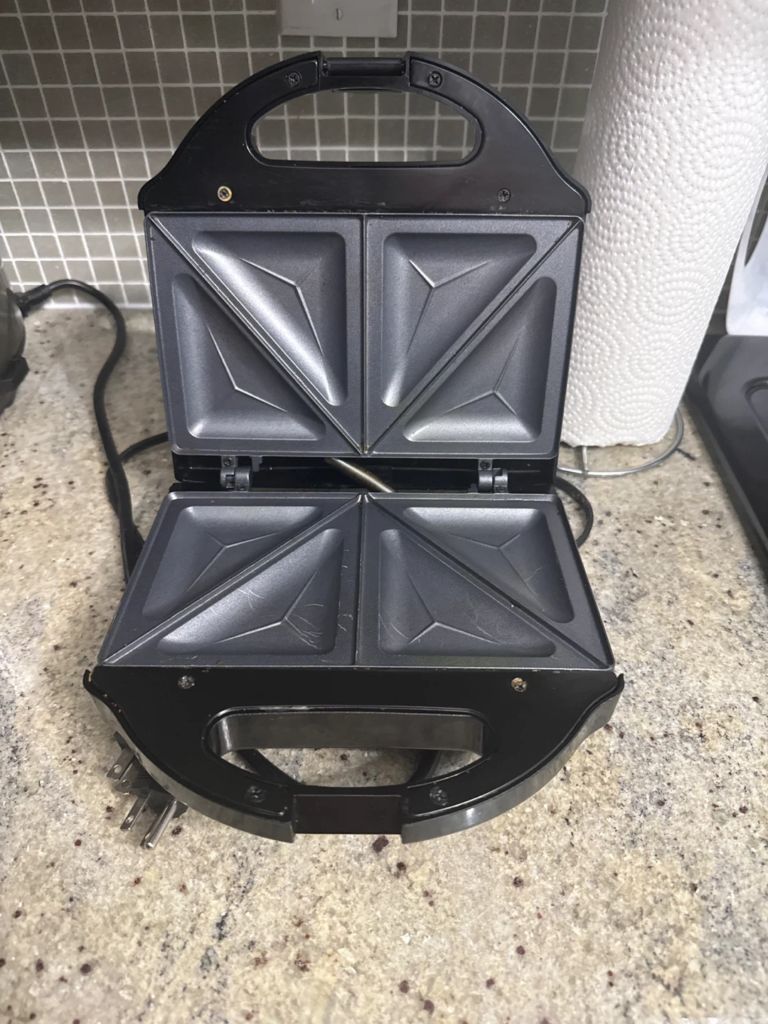 Salton Sandwich Maker - photo 2