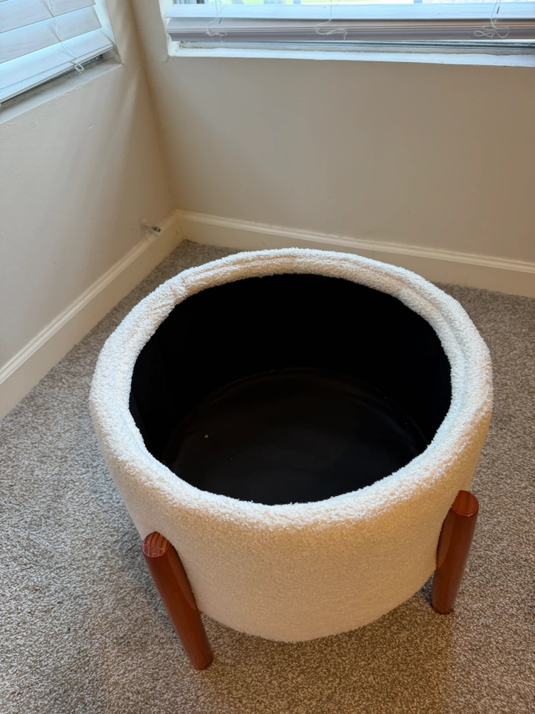White Sherpa Storage Ottoman Footrest - photo 3