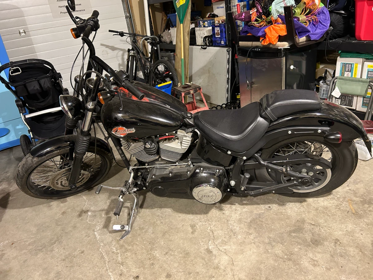 Harley-Davidson Motorcycle - photo 4