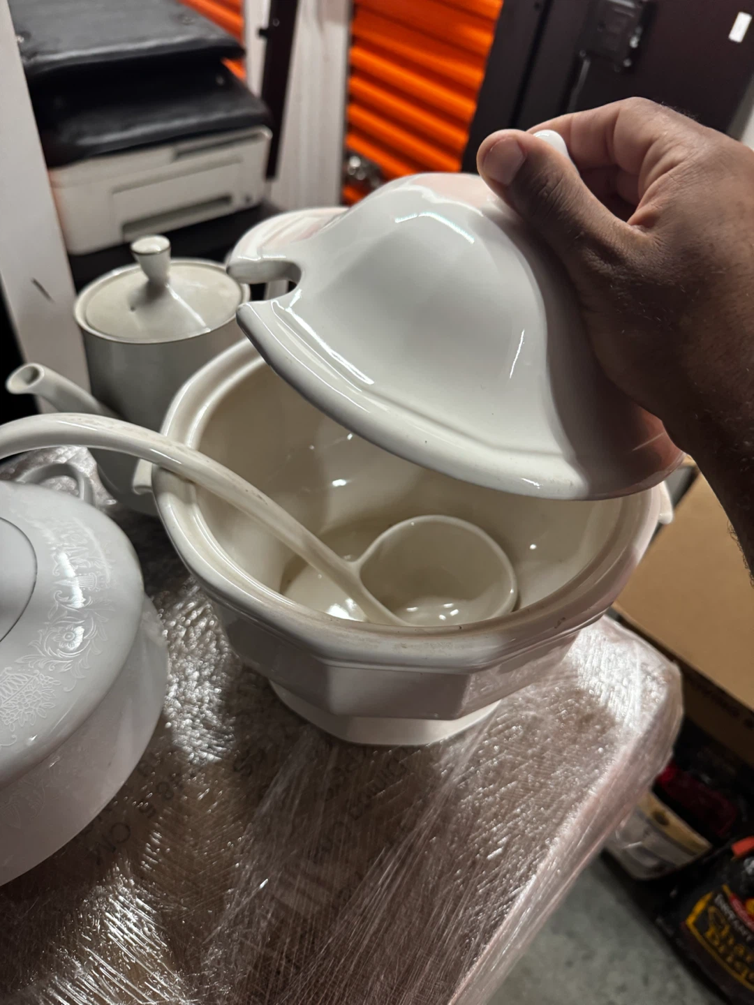 White Ceramic Soup Tureen Set - photo 3