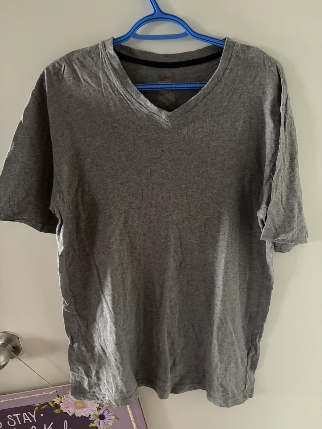 Hanes Grey V-Neck T-Shirt Medium