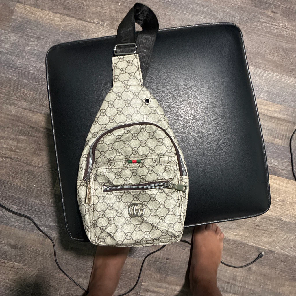 Gucci Monogram Sling Bag - photo 3