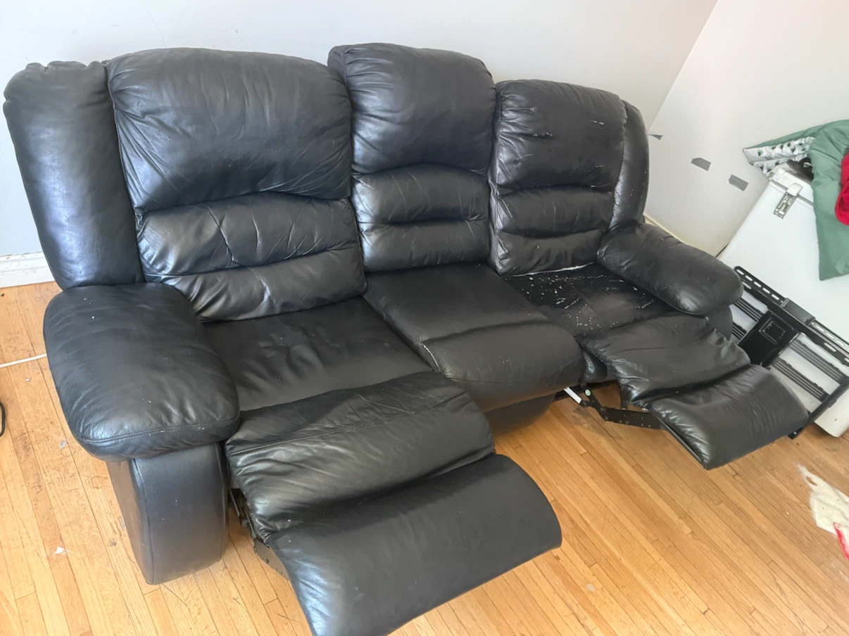 Black Leather Reclining Sofa - photo 3