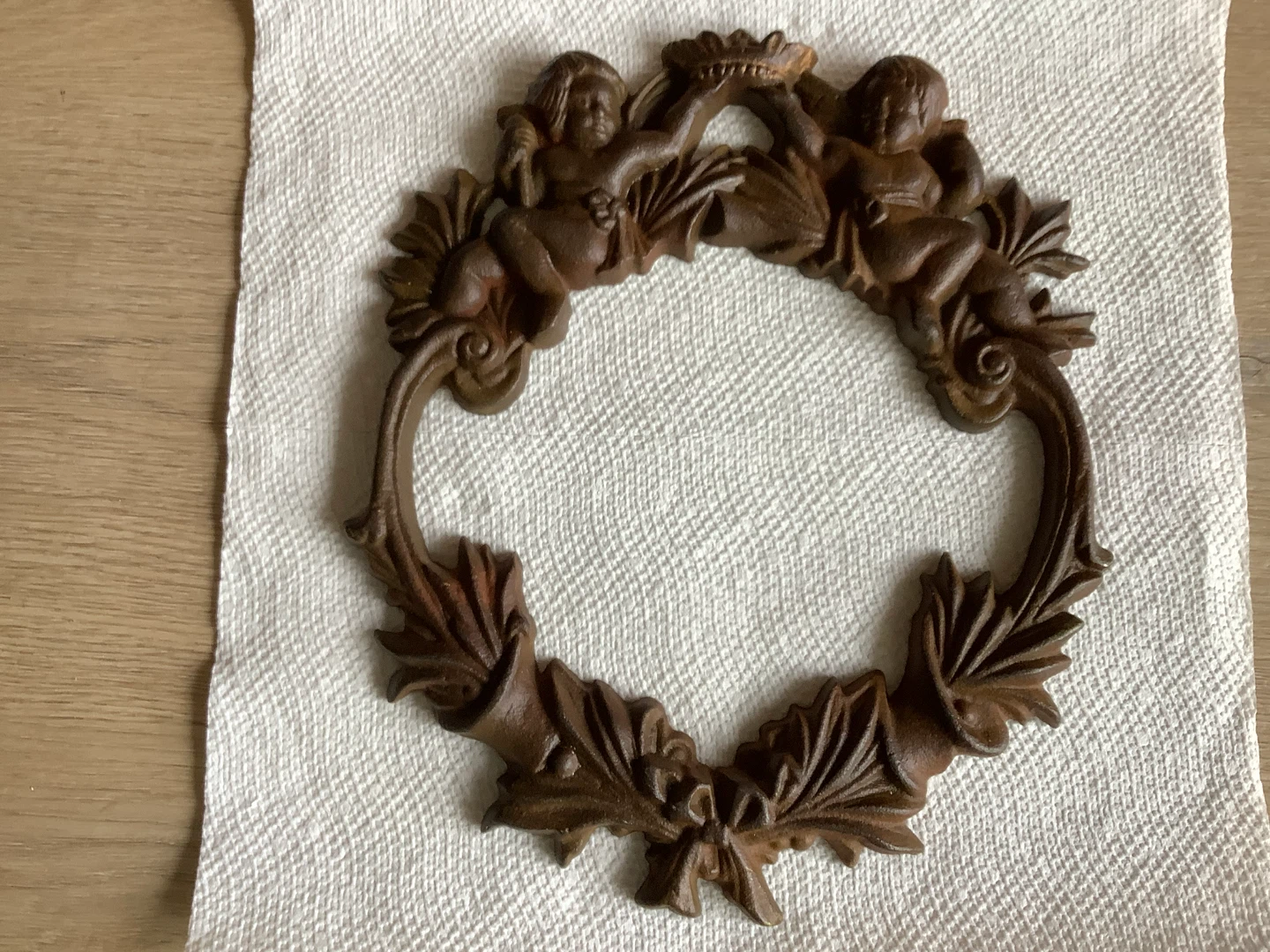 Vt Victorian Style Cast Iron Cherub Angel Wreath Wall Plaque 🐞