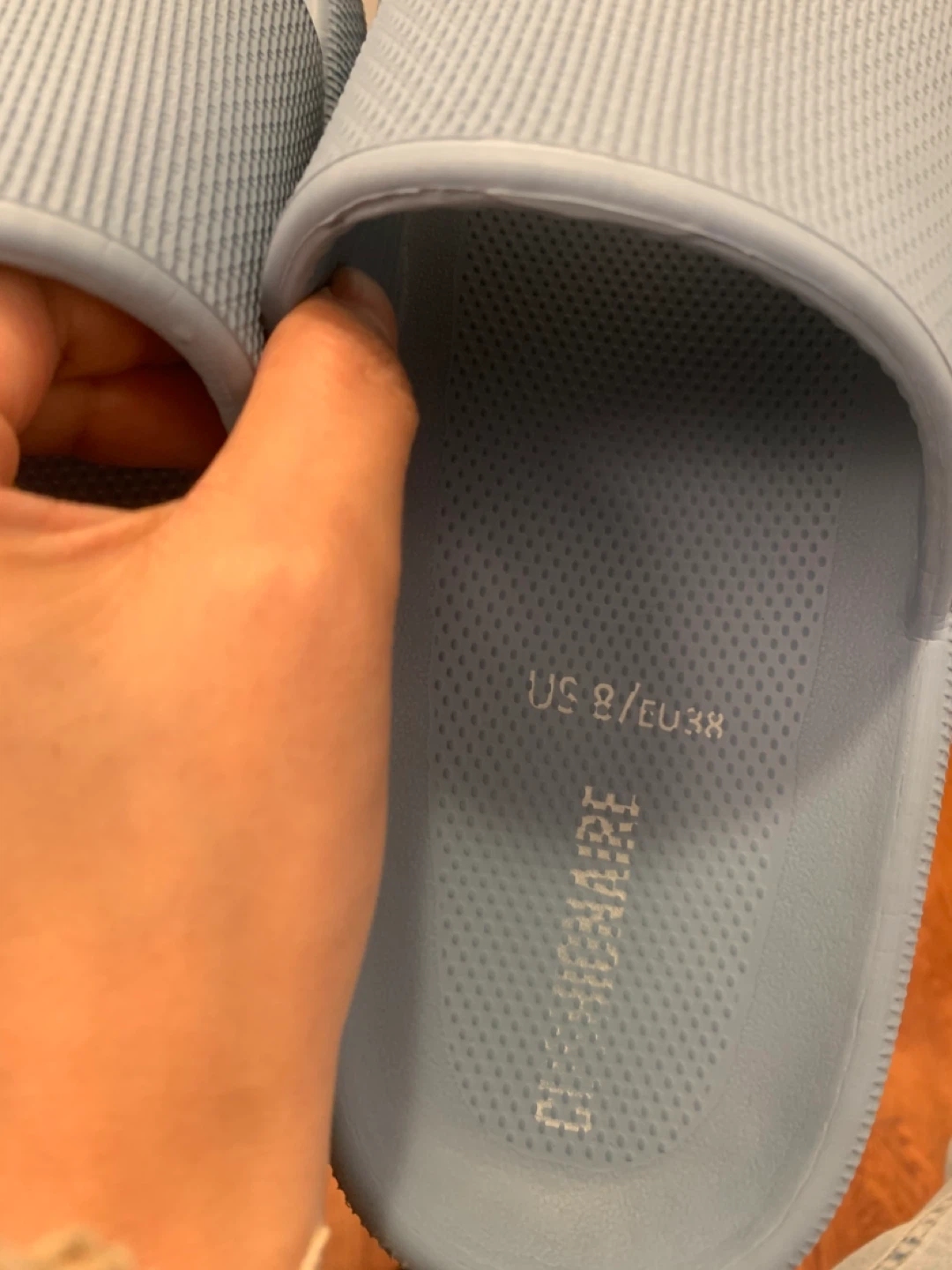 Seze 8 Cushionaire Cloud Slides Slippers - photo 2
