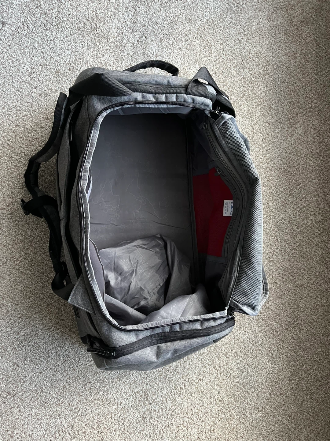 Grey Duffle Bag with Multiple Compartments
