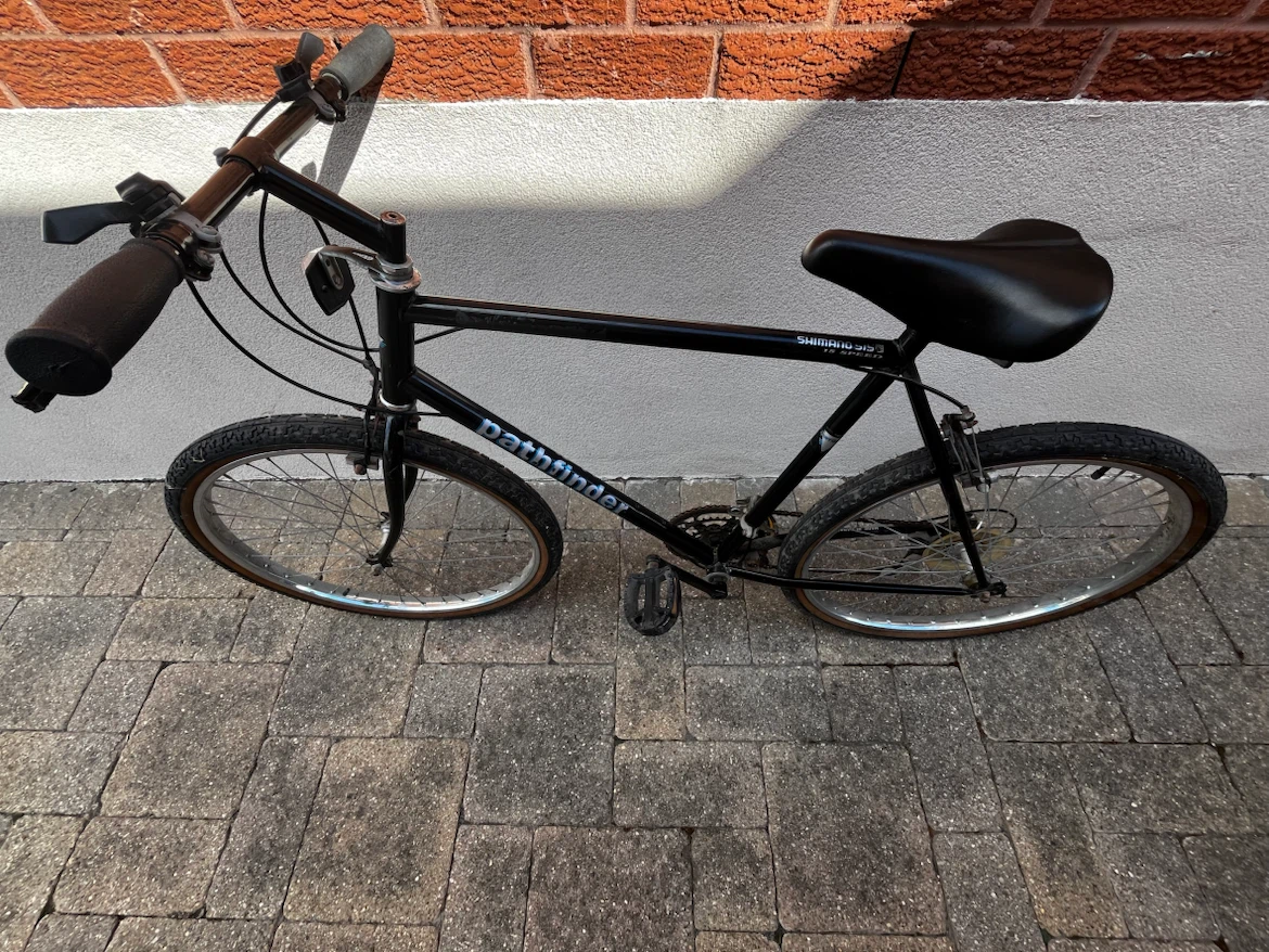 Black Pathfinder Mountain Bike