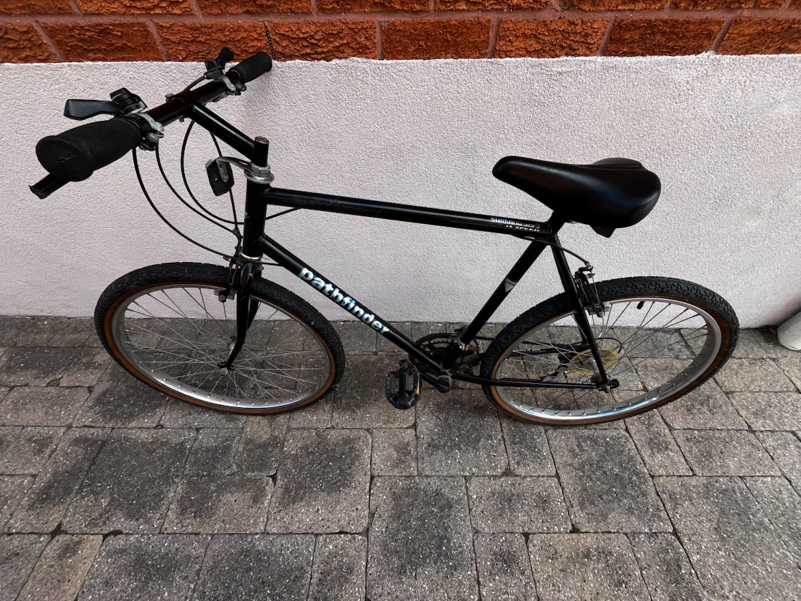Black Pathfinder Mountain Bike - photo 4