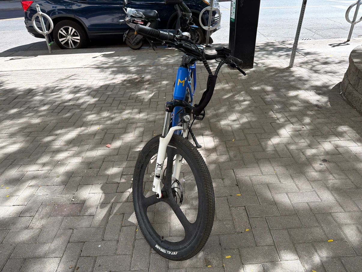 Blue MOVIN Electric Bike - photo 2