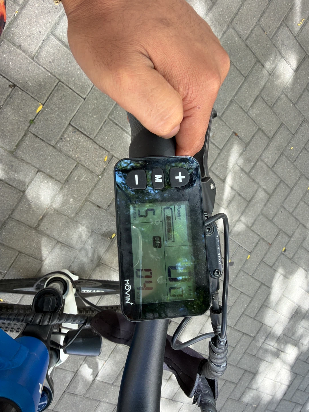 Blue MOVIN Electric Bike - photo 5