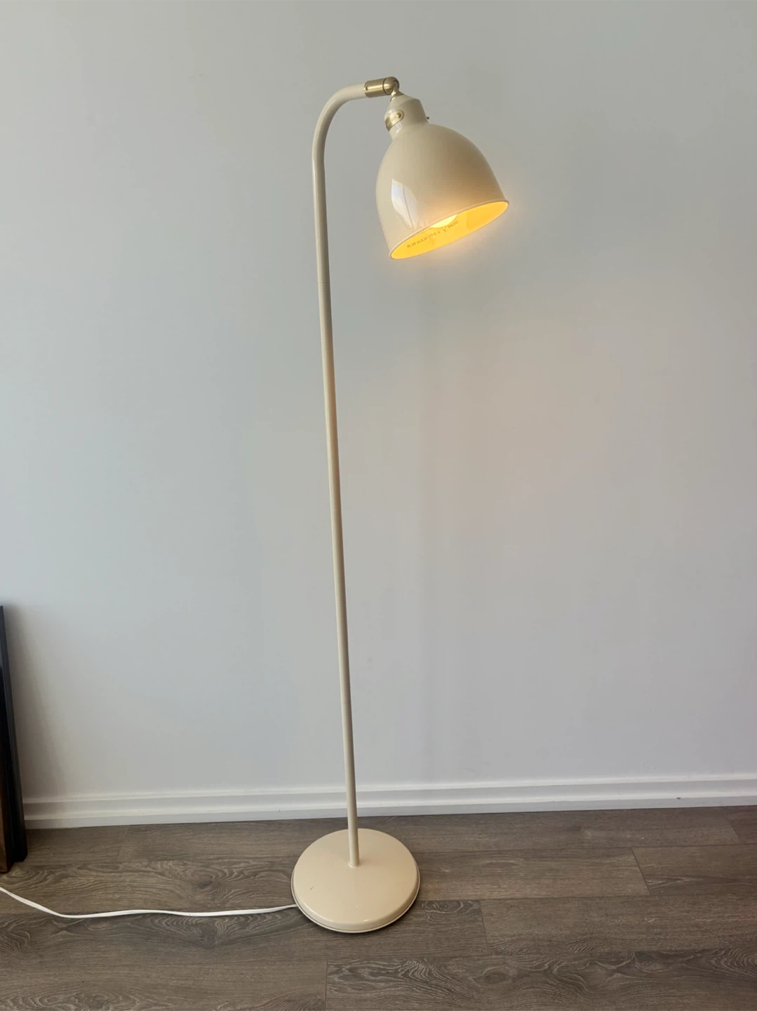 IKEA RODFLIK Floor Lamp + WIZ Smart Bulb - photo 3