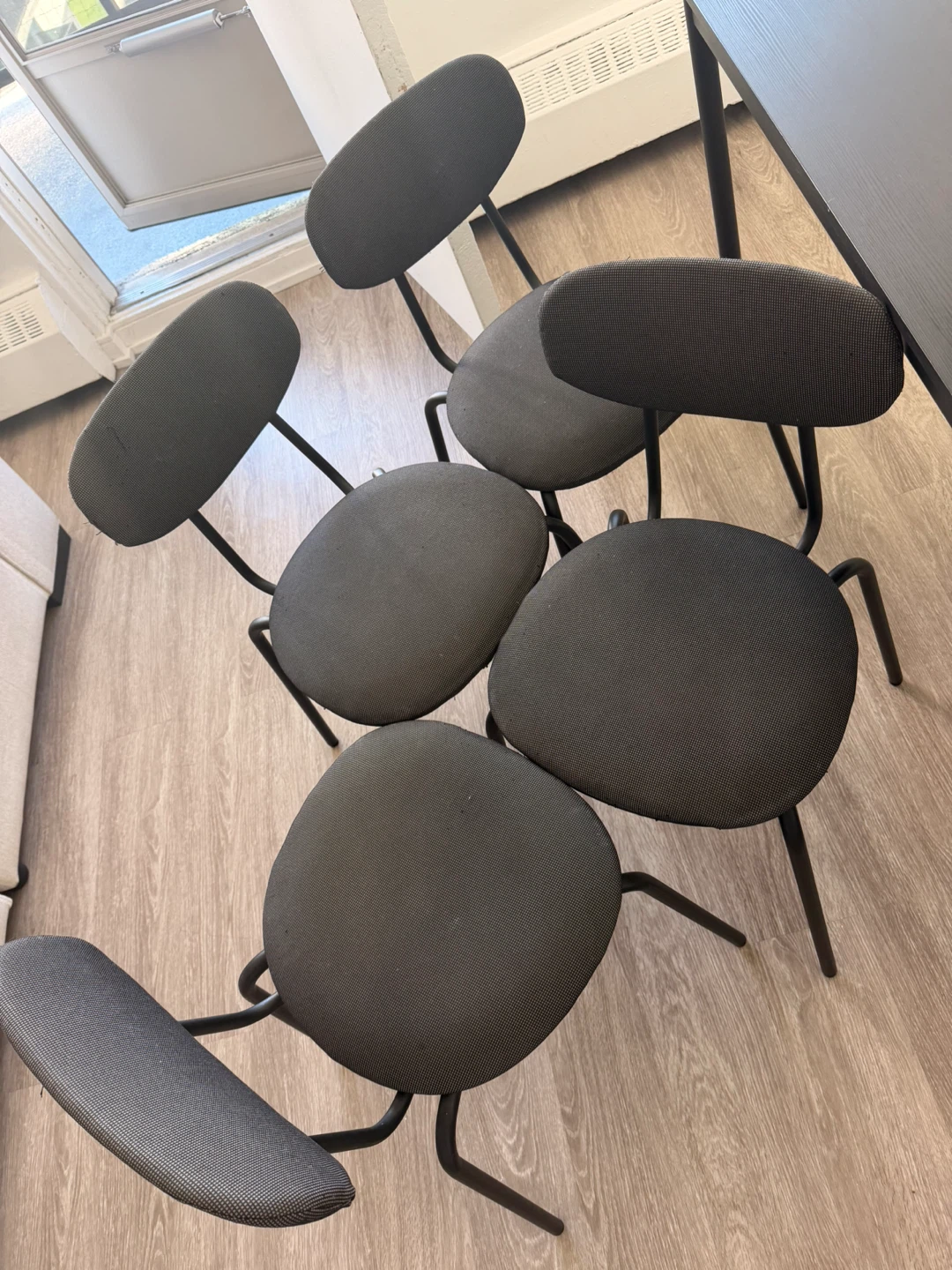 IKEA dining table + 4 Chairs - photo 2