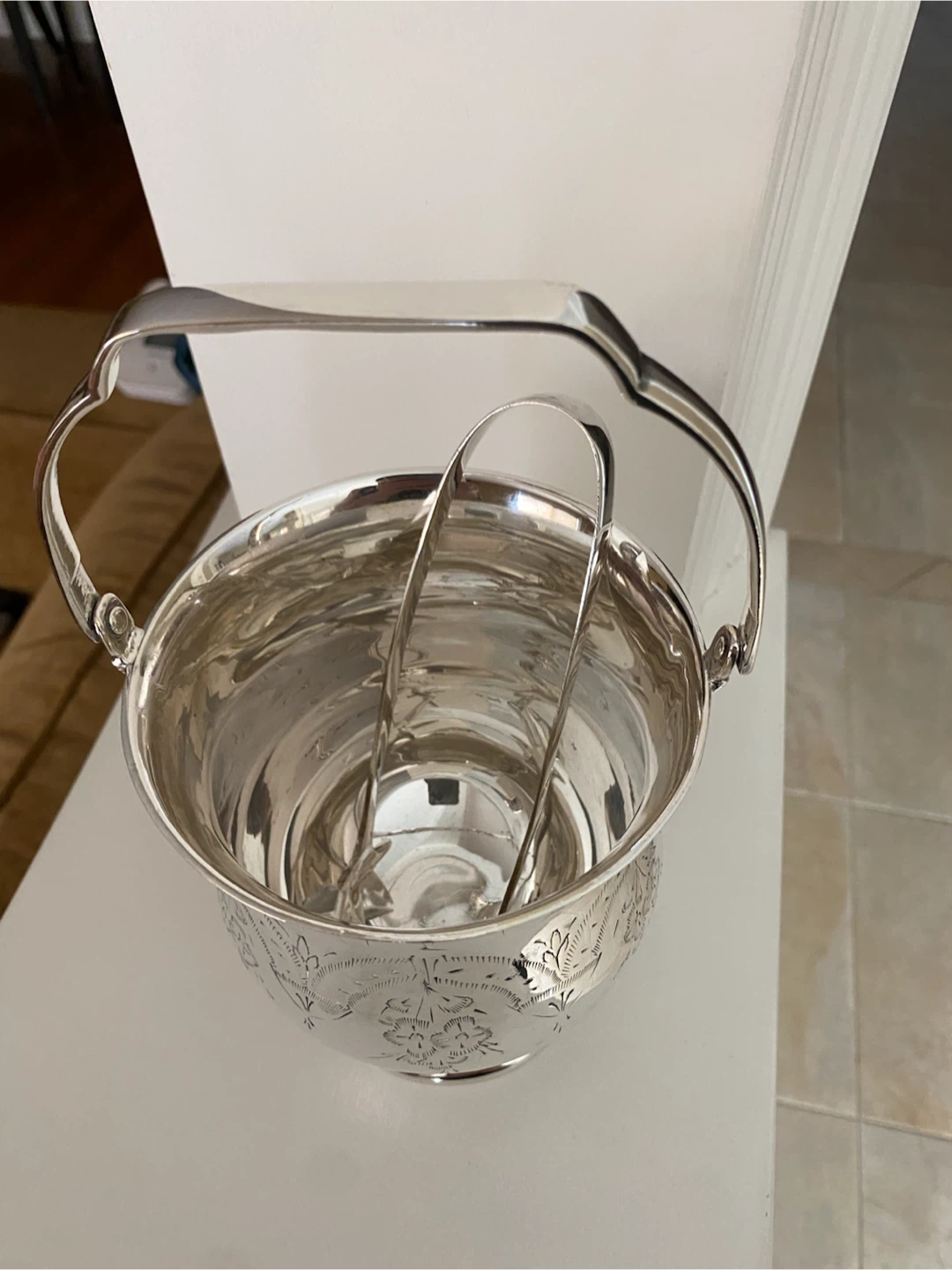 Vintage Silver Plated Ice Bucket &Tongs - photo 3