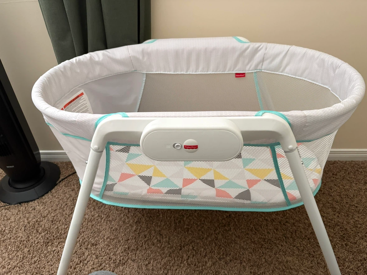 Fisher-Price Bassinet - photo 2