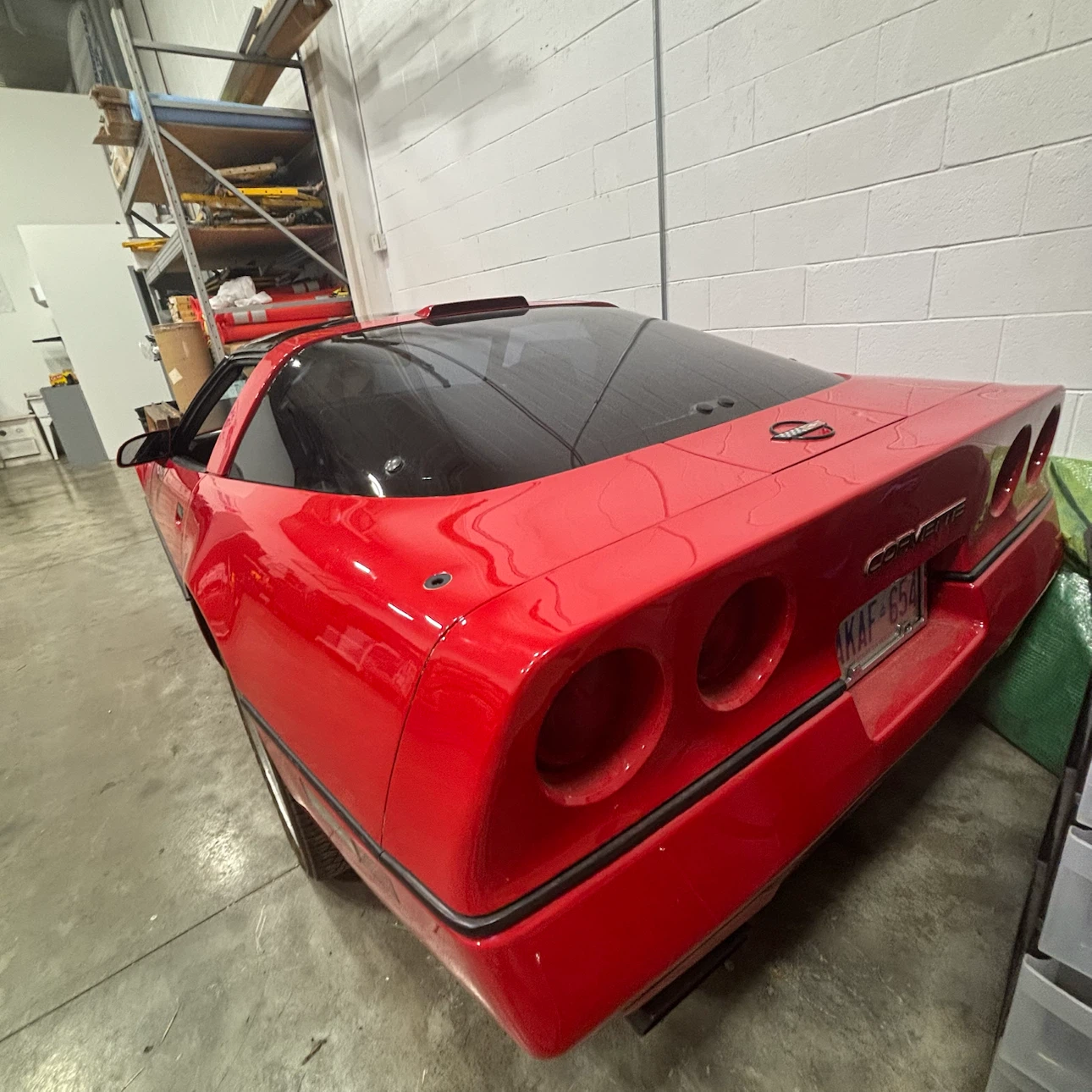 Red Chevrolet Corvette c4 1984 - photo 2