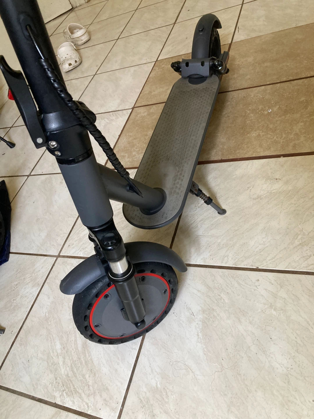 Riuuiio Electric Scooter