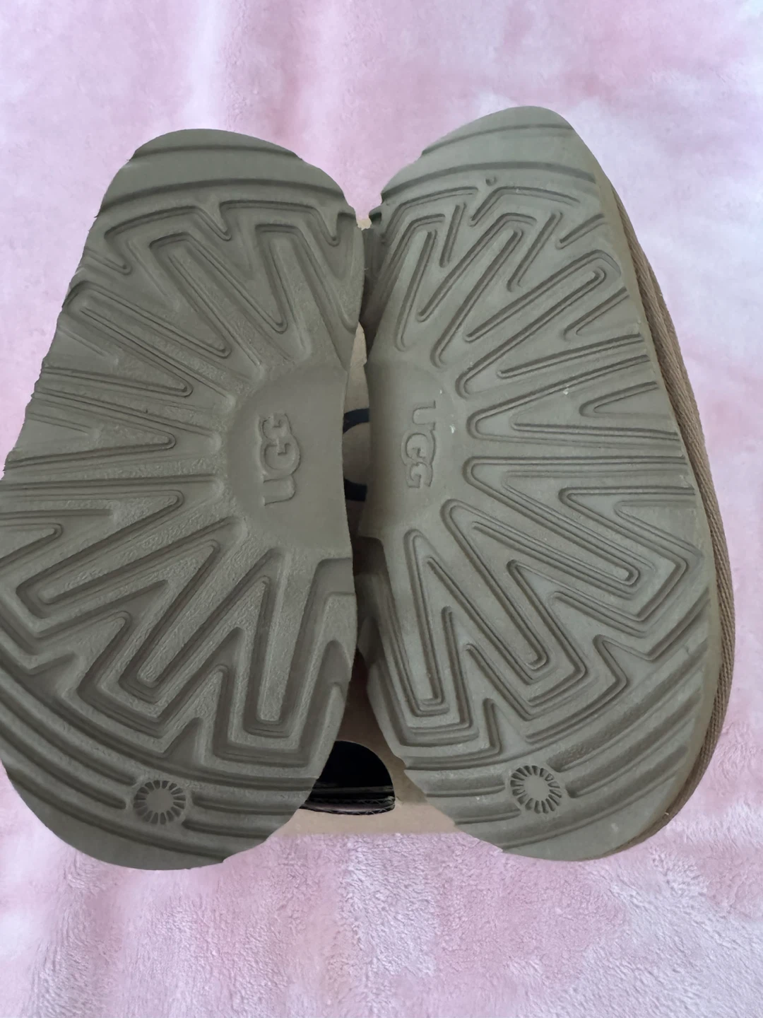UGG T Tasman Slipper - Brown - Size 8 - photo 3