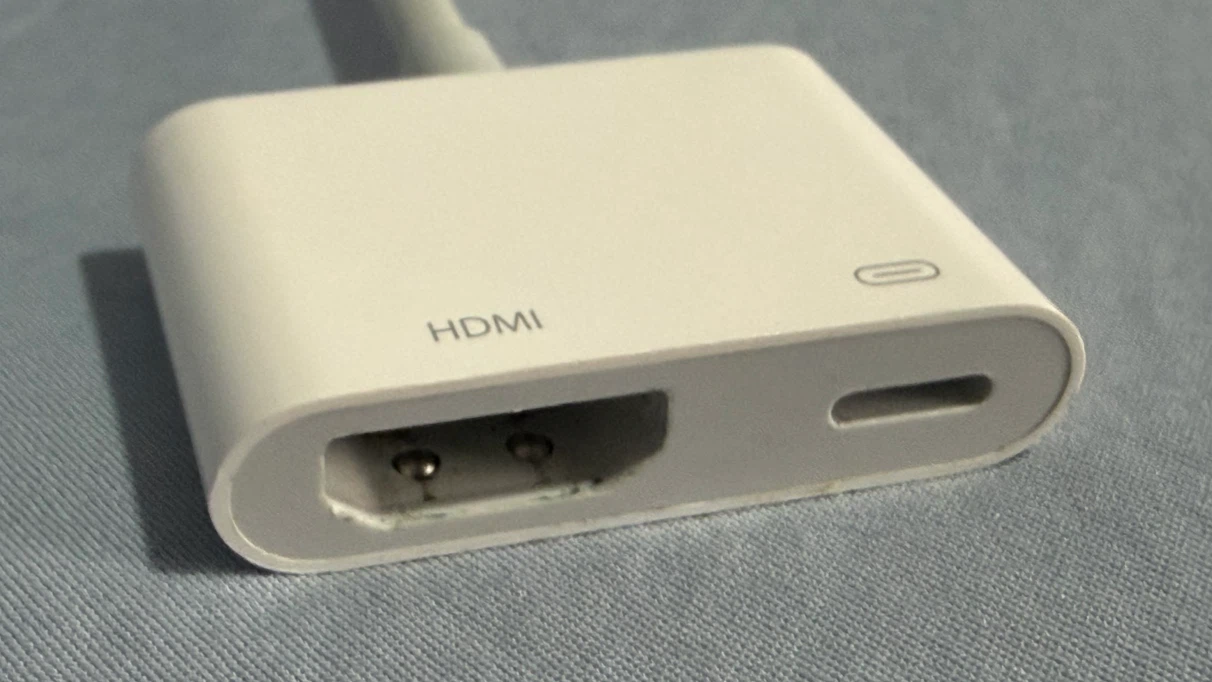 Apple Lightning Digital AV Adapter - photo 3