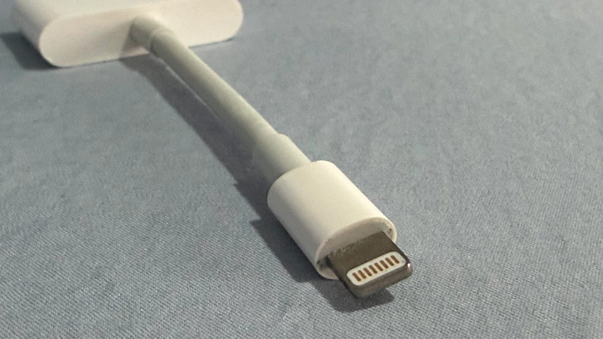 Apple Lightning Digital AV Adapter - photo 4