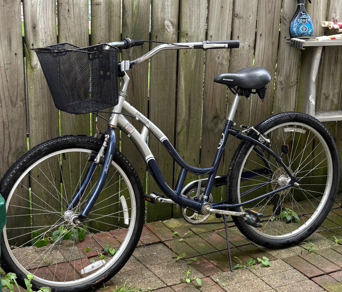 Schwinn jaguar woman’s bicycle