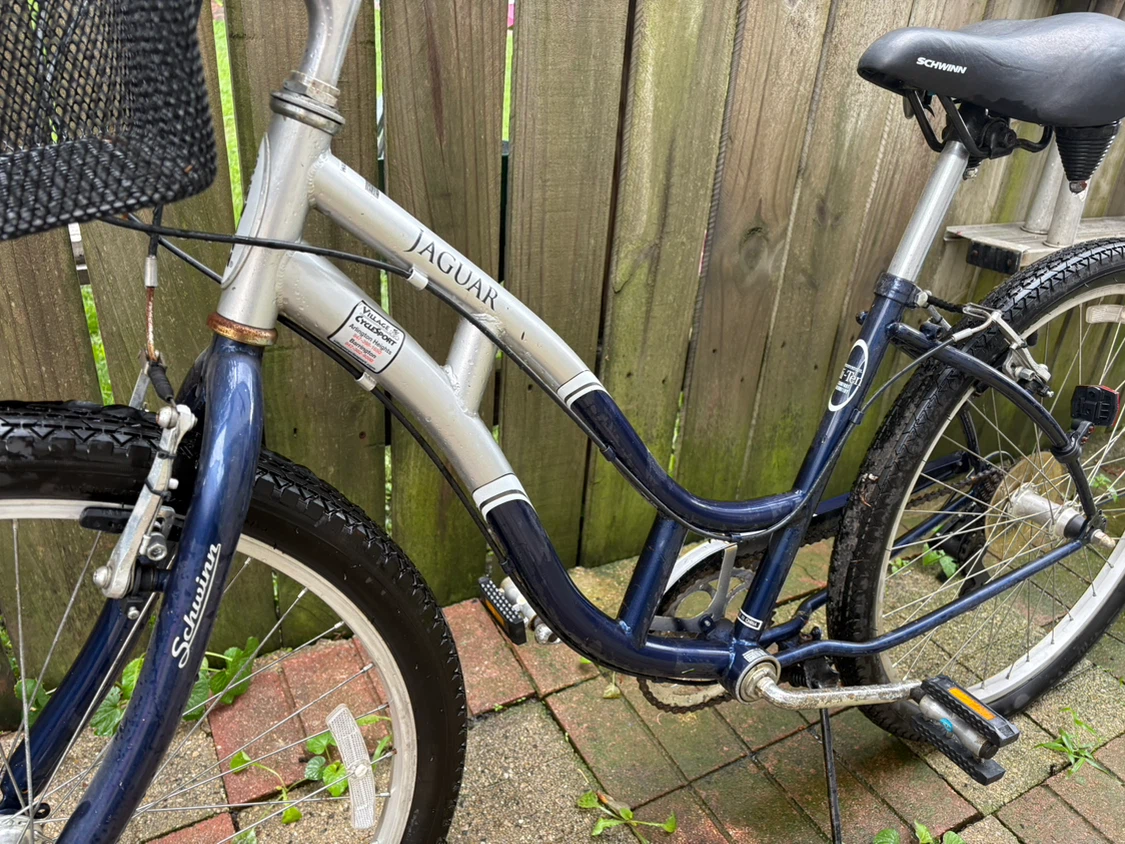 Schwinn jaguar woman’s bicycle - photo 4