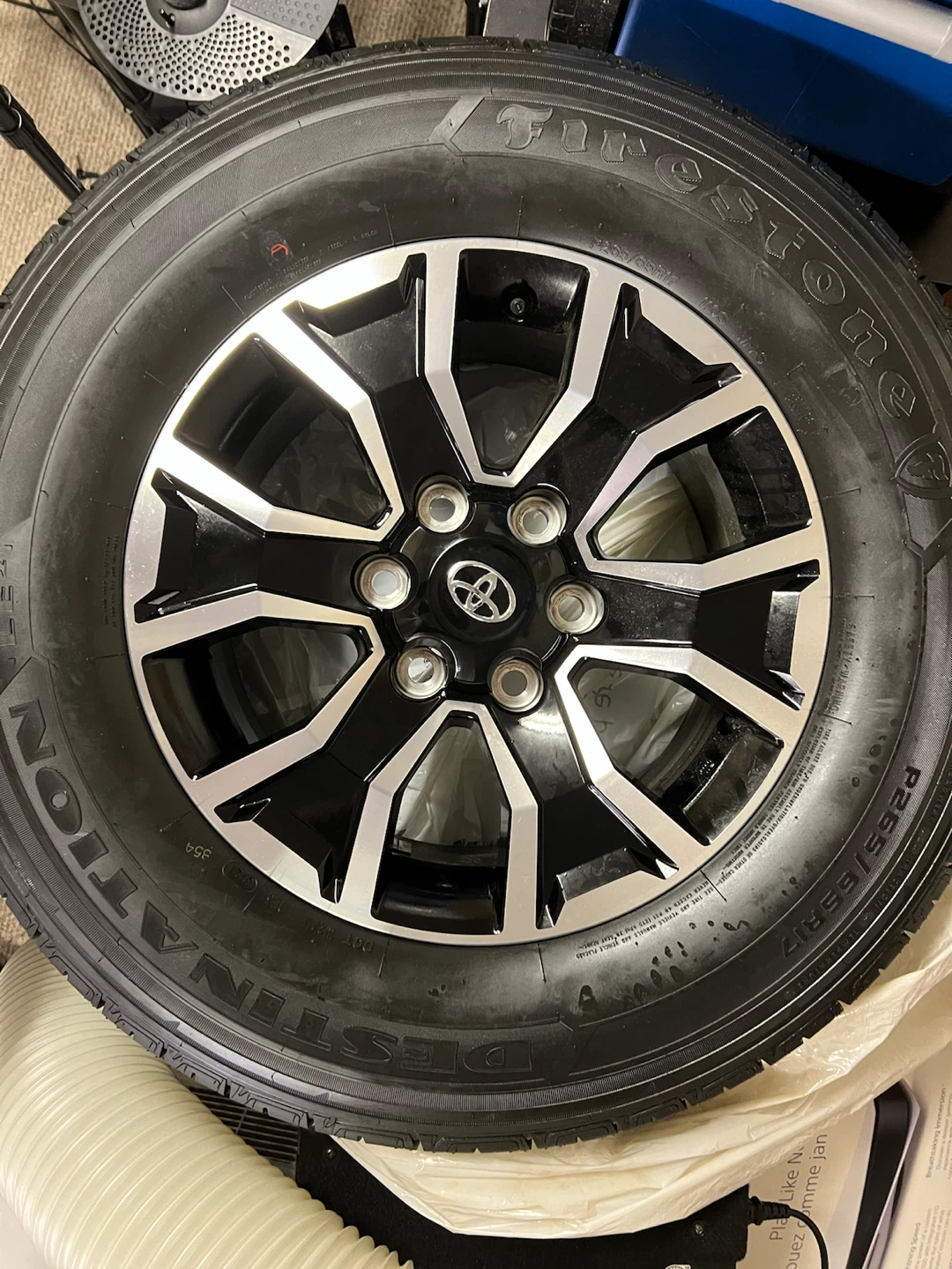 2022 Toyota Tacoma tires