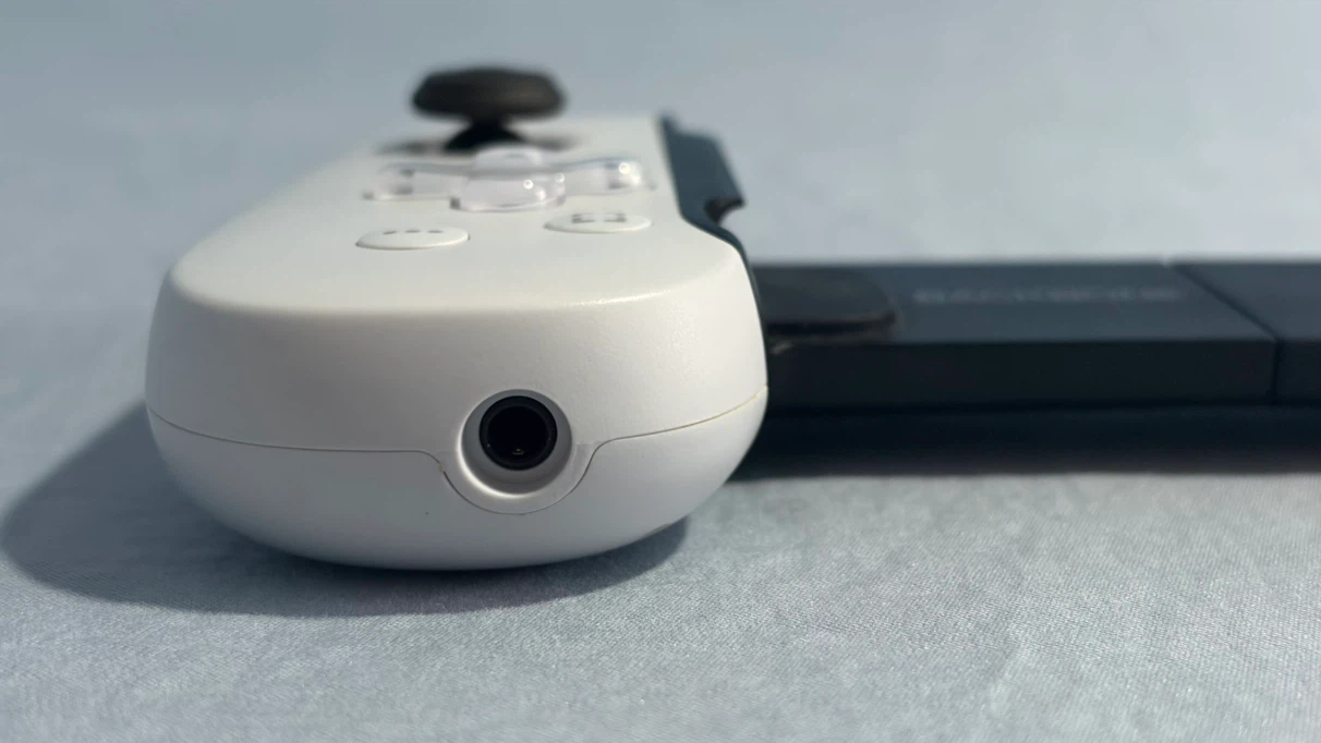 Backbone One Controller for iPhone - photo 4