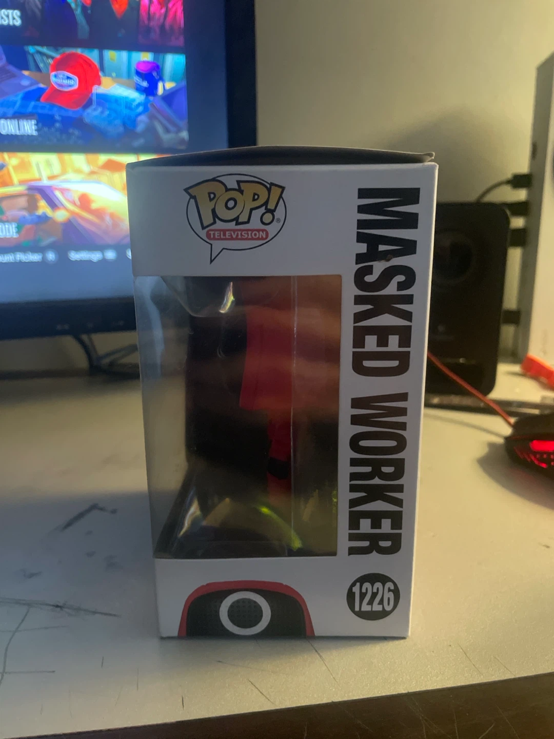 Funko Pop! Netflix Round 6 Masked Worker Vinyl Figure #1226 - photo 2