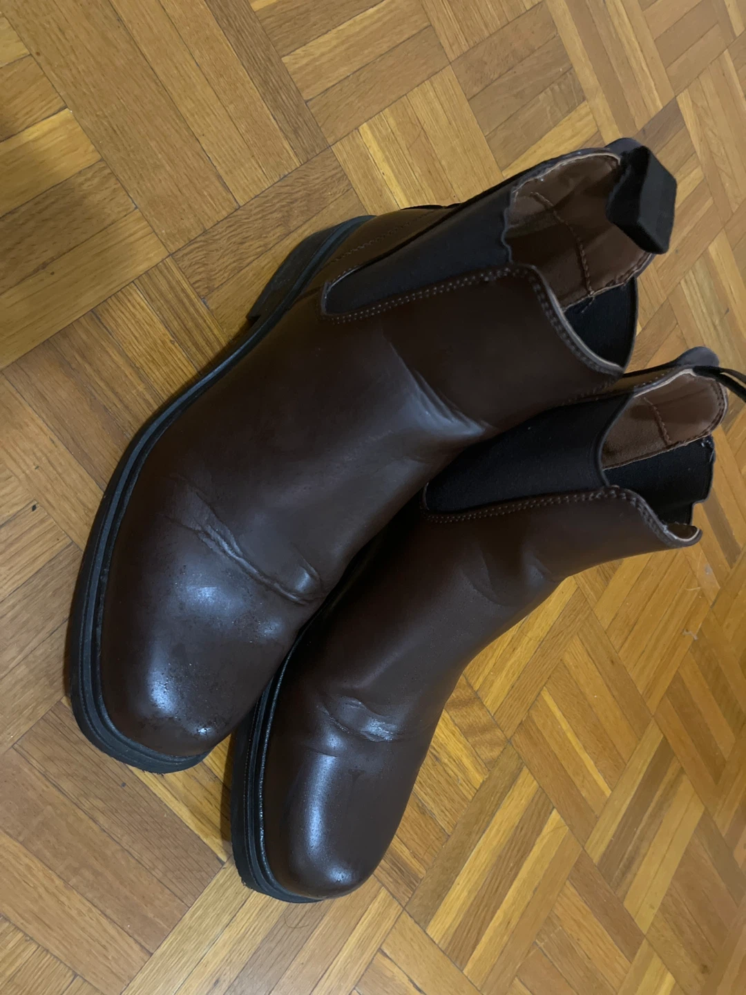 Brown Leather Chelsea Boots size9