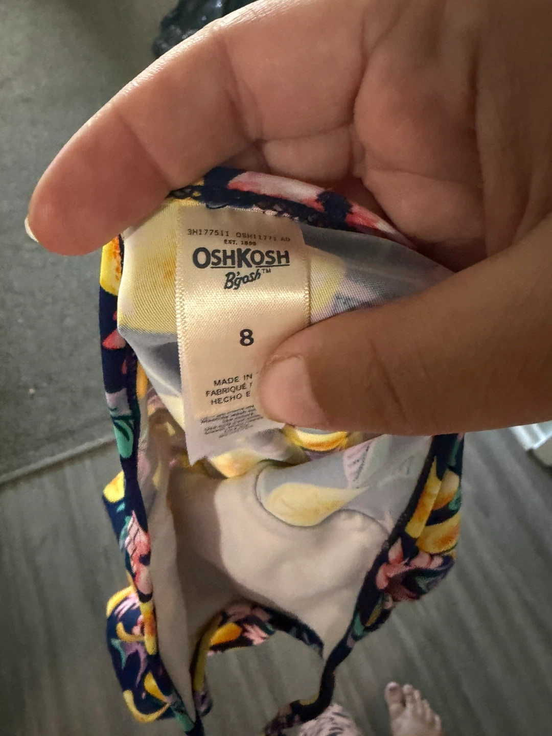 OshKosh B'gosh Girls Swimsuit Size 8 - photo 3