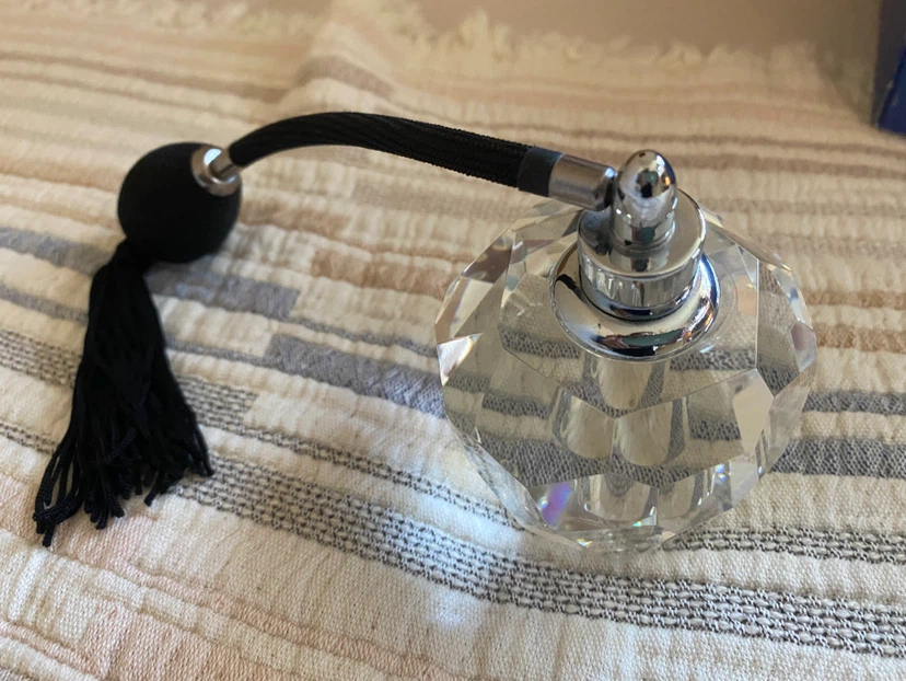 Vintage Crystal Perfume Atomizer with Tassel - photo 2