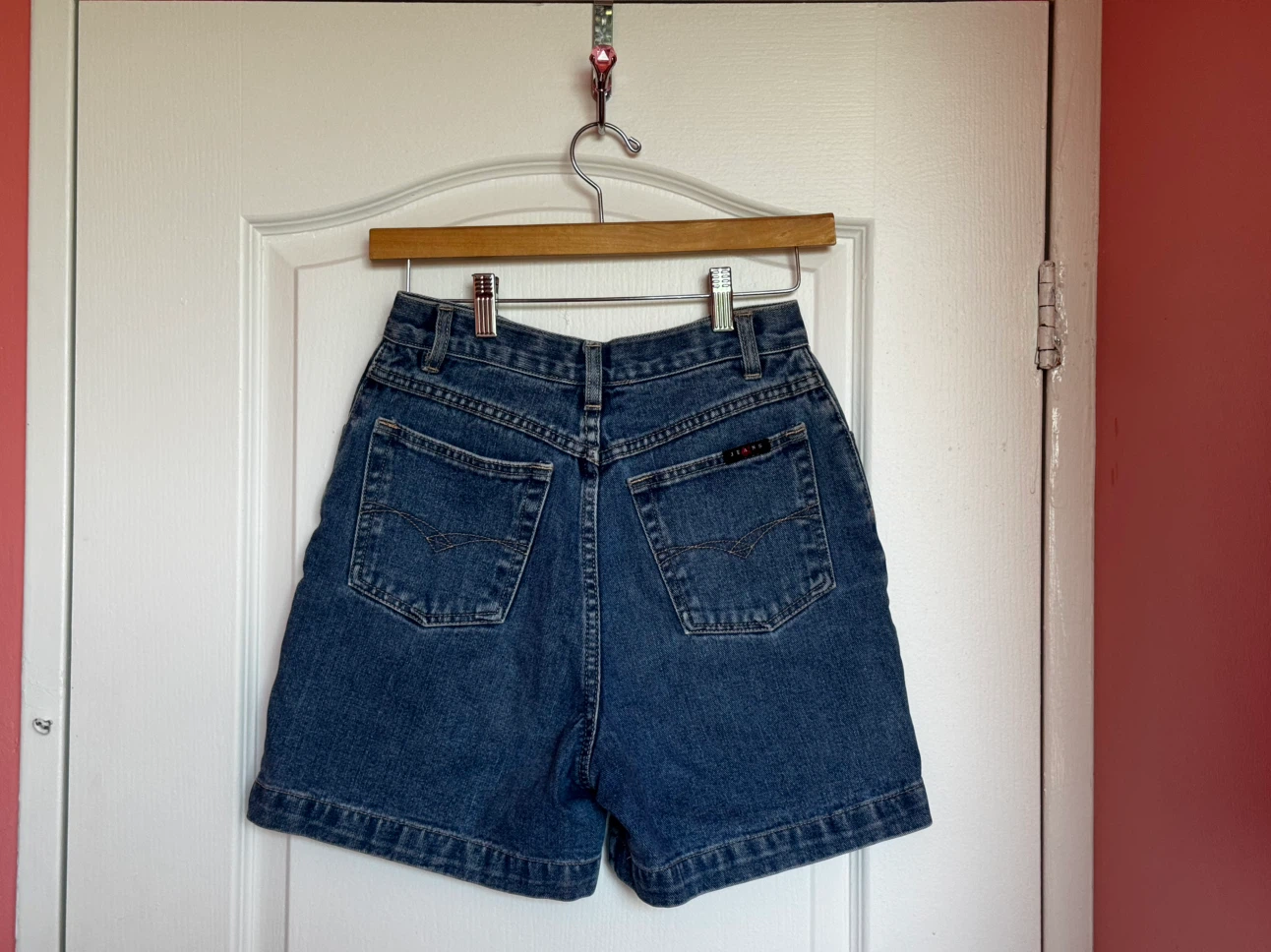 Mom jeans shorts, size 6, 100% cotton— Vanderbilt Gloria - photo 2