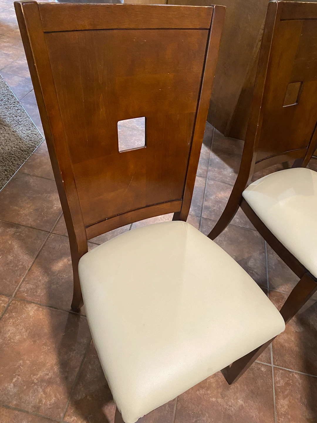 Kitchen table and 6 matching chairs - photo 4