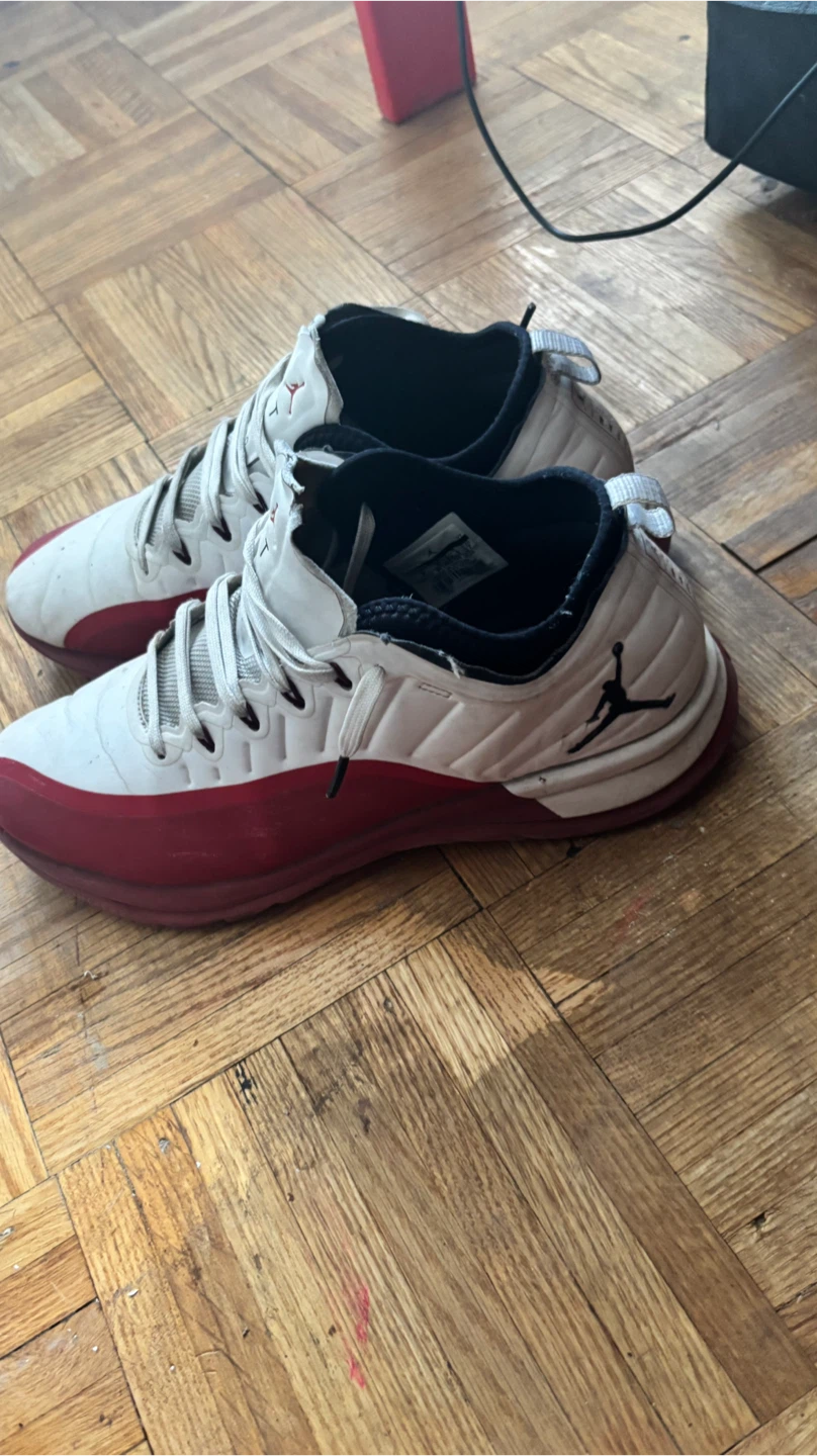 Air Jordan 12 Retro Shoes - photo 2