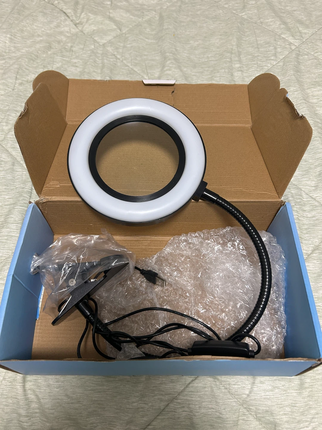 Magnifying Lamp with LED Ring Light