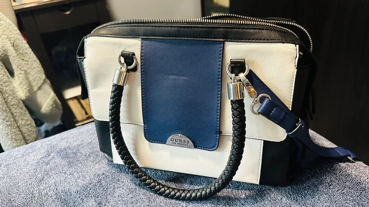 Guess Tote bag