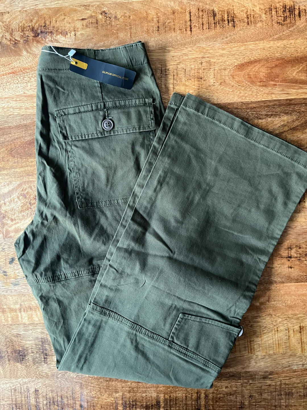 BNWT GILIPUUR Green Cargo Pants
