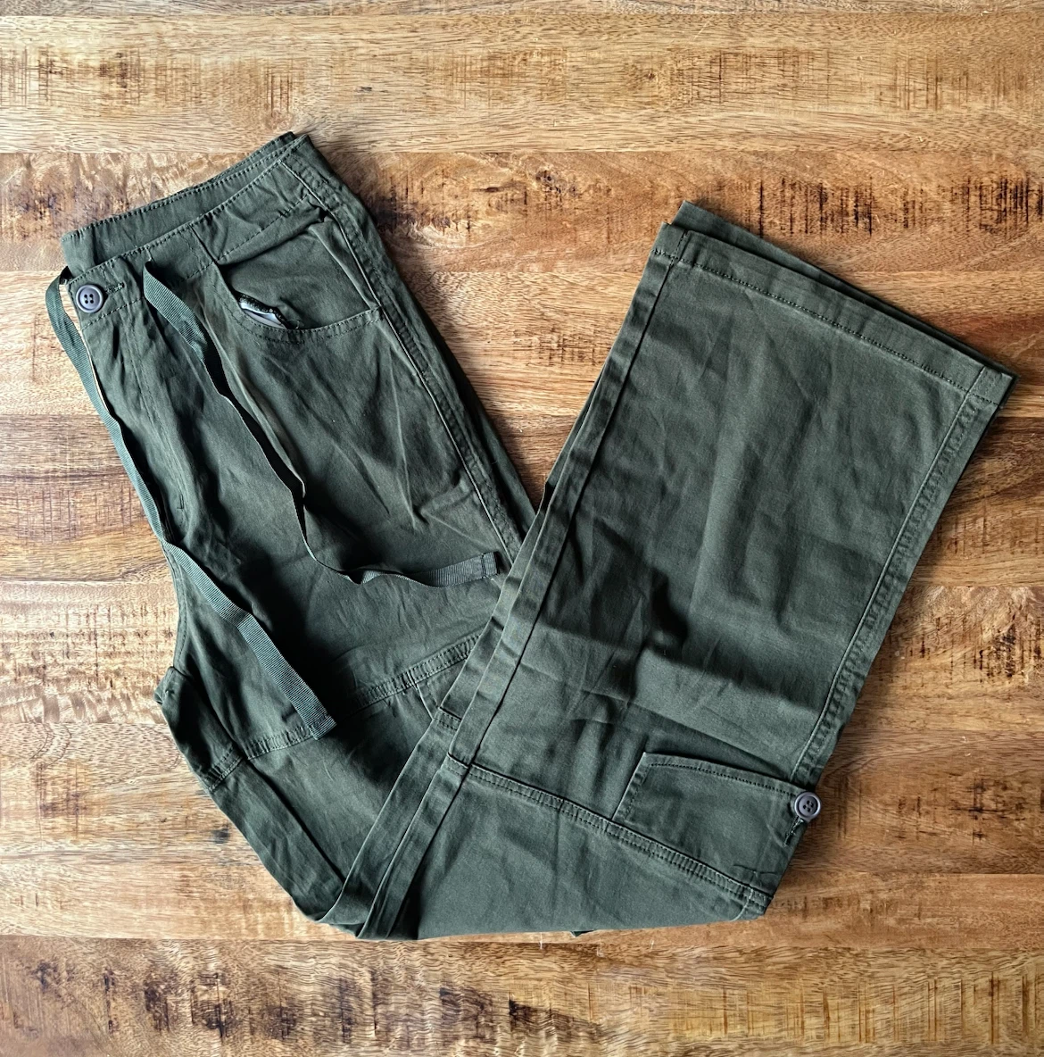 BNWT GILIPUUR Green Cargo Pants - photo 2