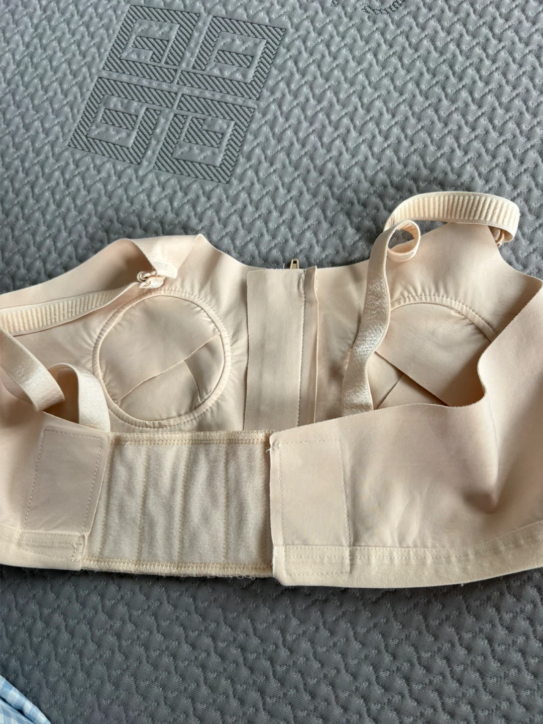 Cream Front Zip hands free pumping bra - photo 3