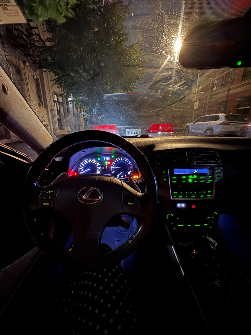 Lexus IS 250 Sedan - photo 4