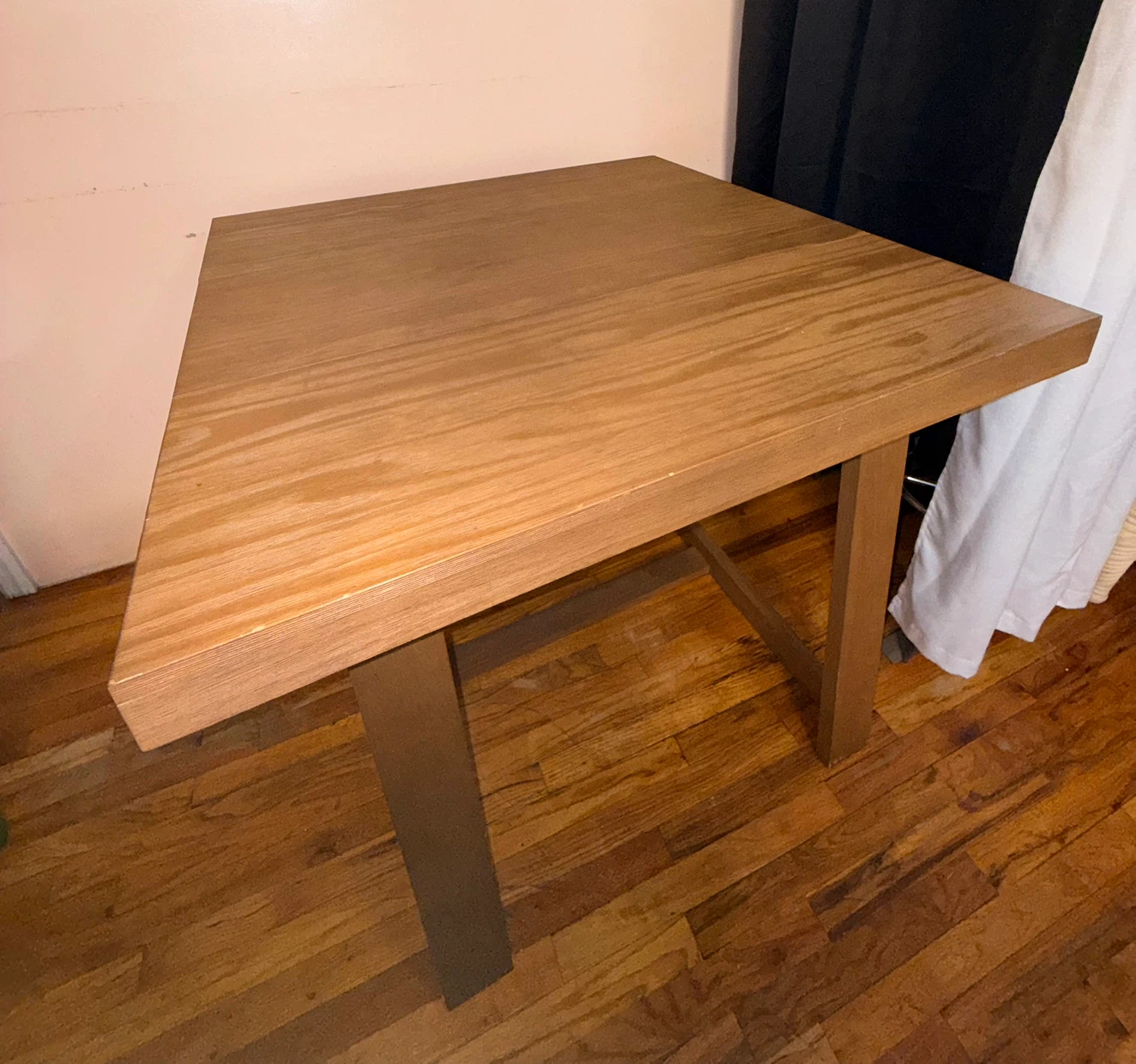 Dinning table