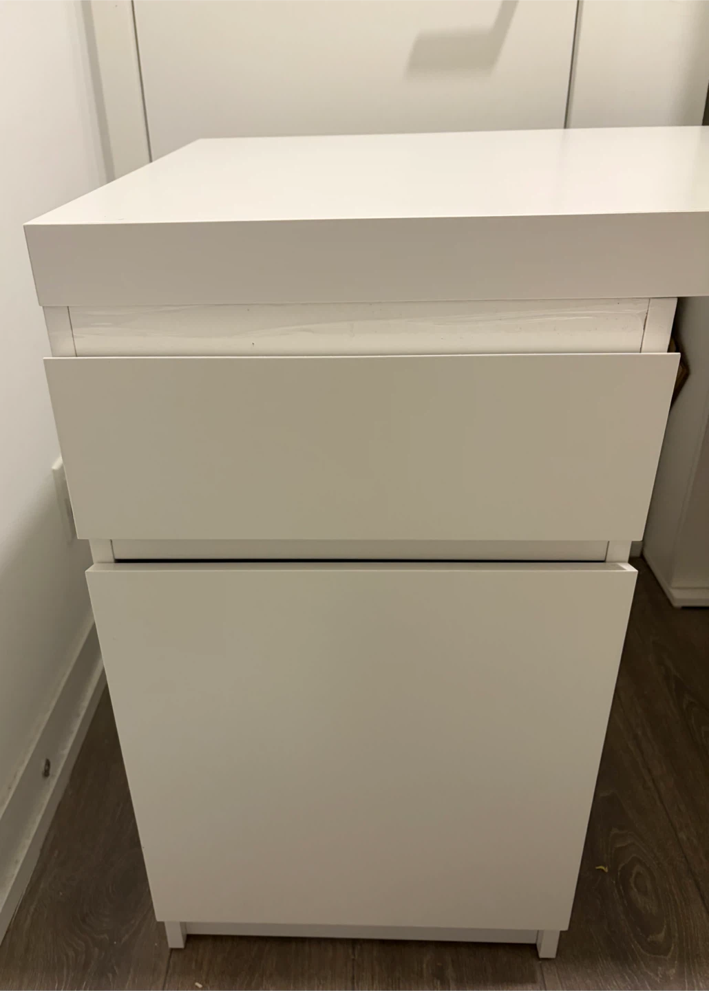 IKEA MALM Desk - White