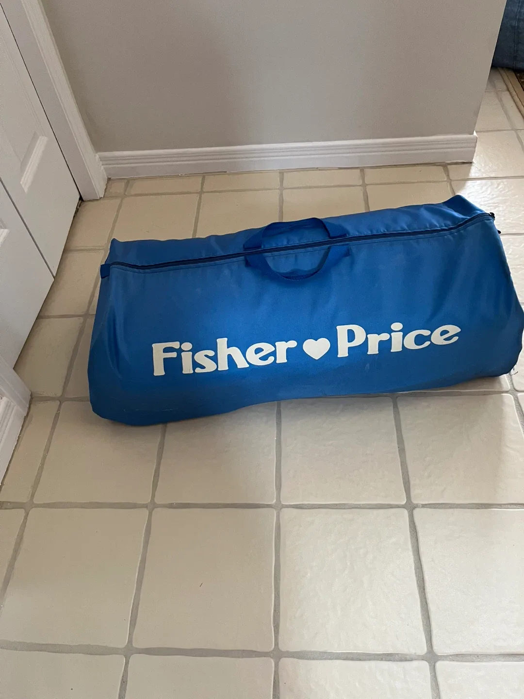 Fisher-Price Travel Crib - photo 2