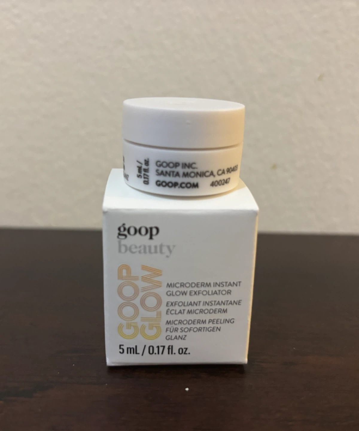 NEW-Goop Glow Microderm Instant Glow Exfoliator 5ml