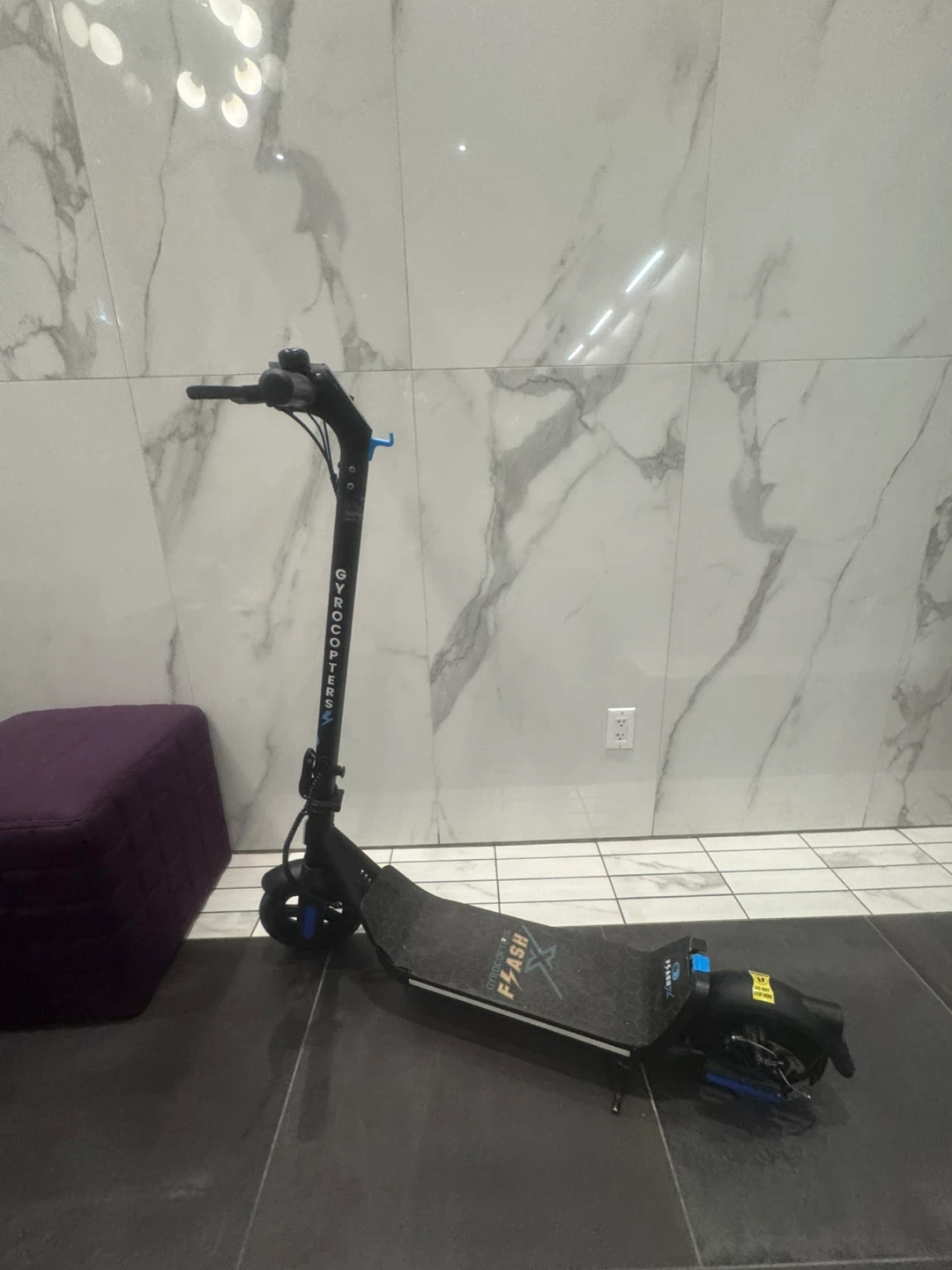 Selling scooter with out charger but condition - photo 3