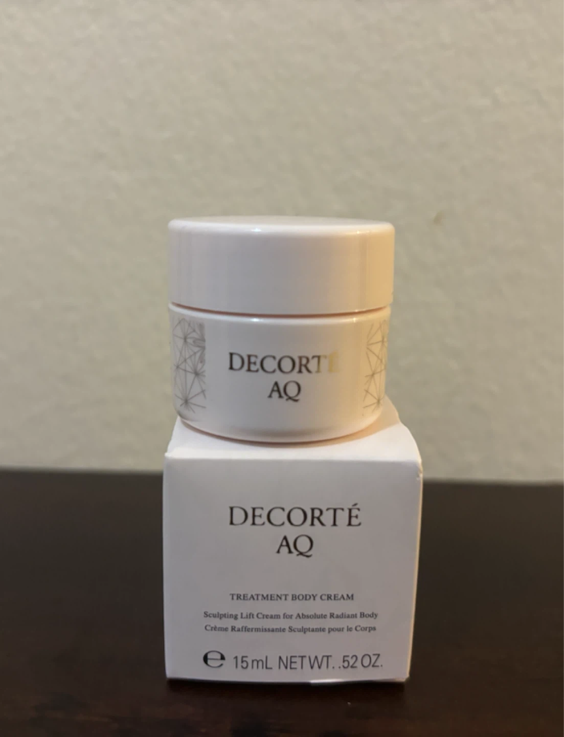 NEW-DECORTÉ AQ Treatment Body Cream 15mL